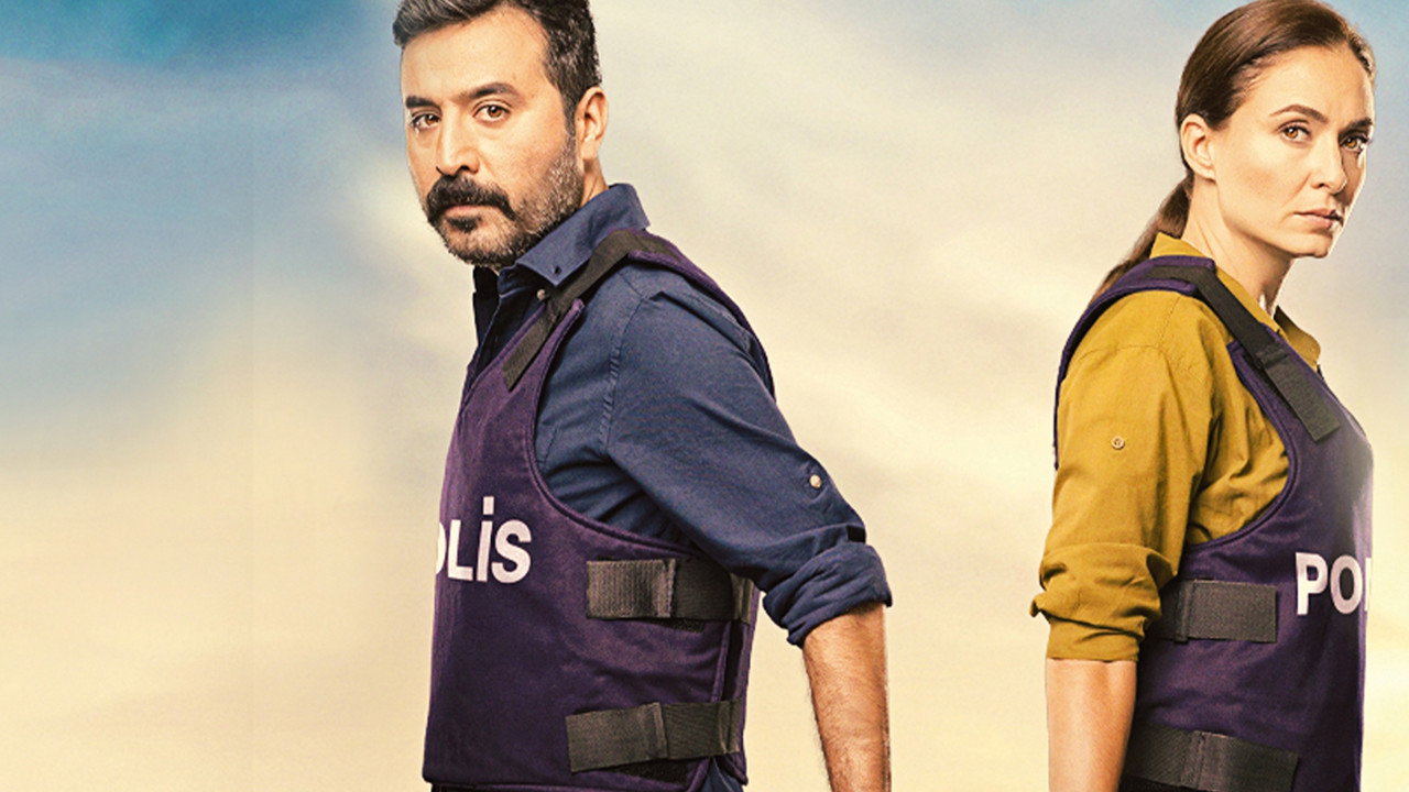 Aşkın Kanunu backdrop