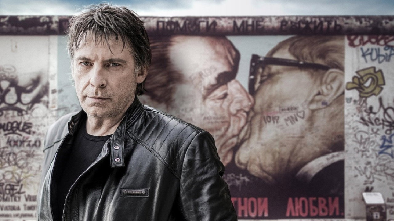 Alloo en De Liefde backdrop