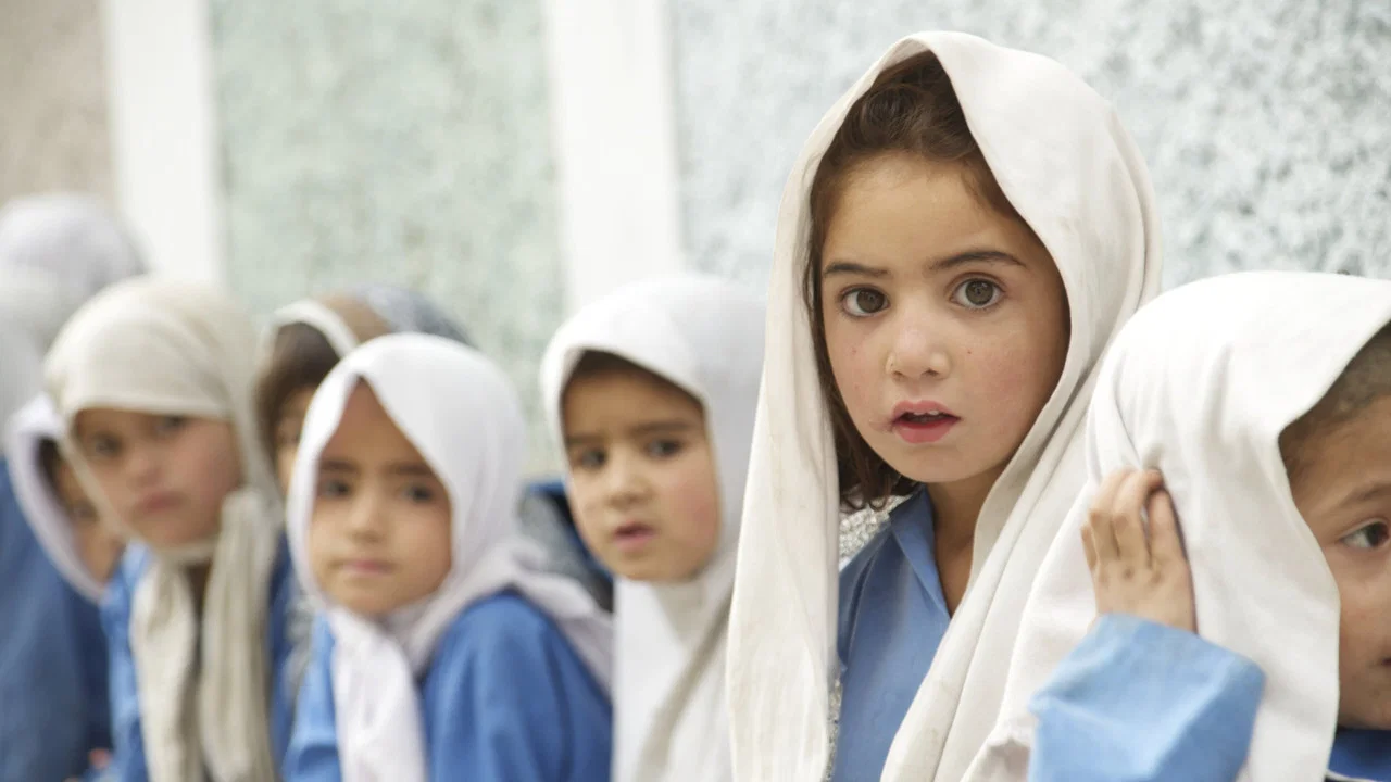 3000 Cups of Tea backdrop