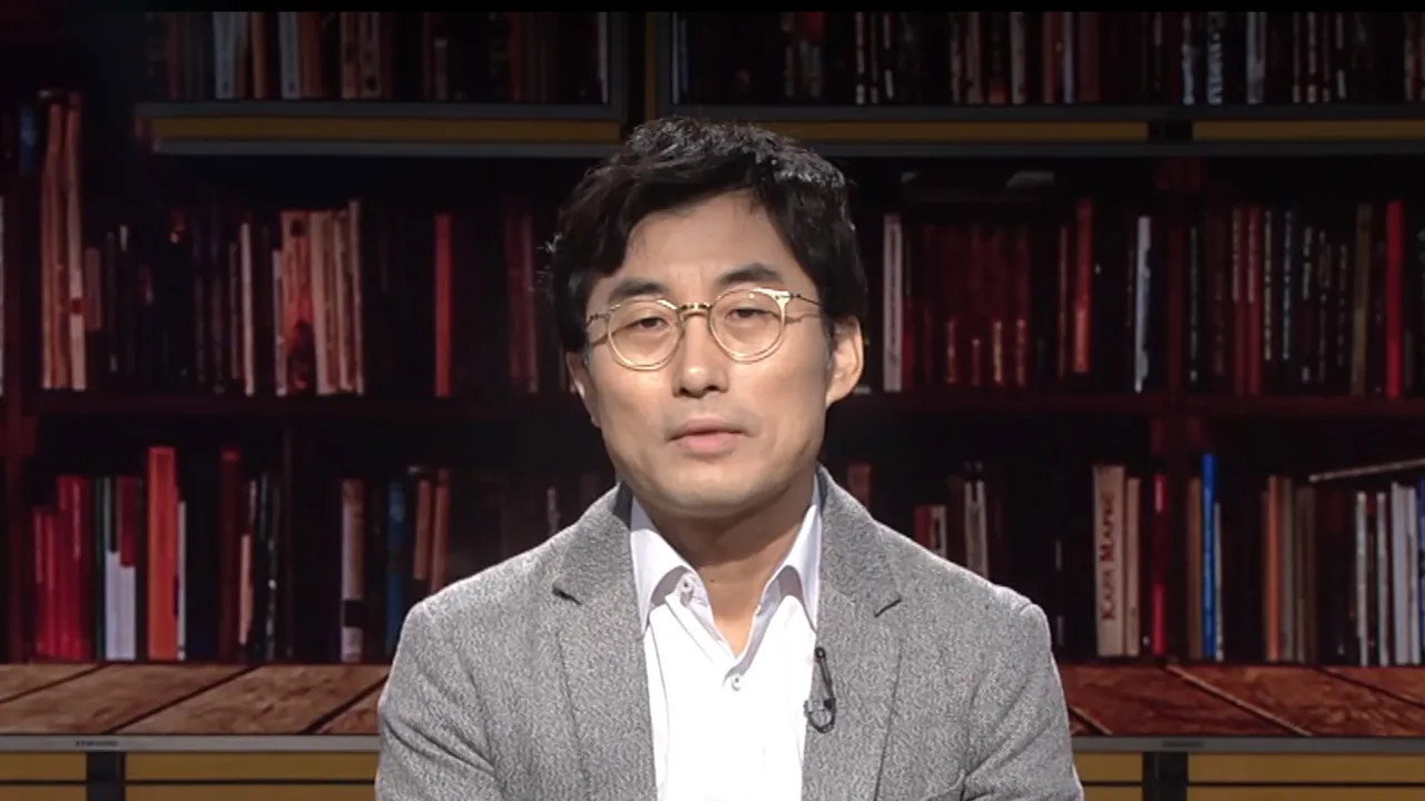 세상의 끝에서 읽는 한 권의 책 backdrop