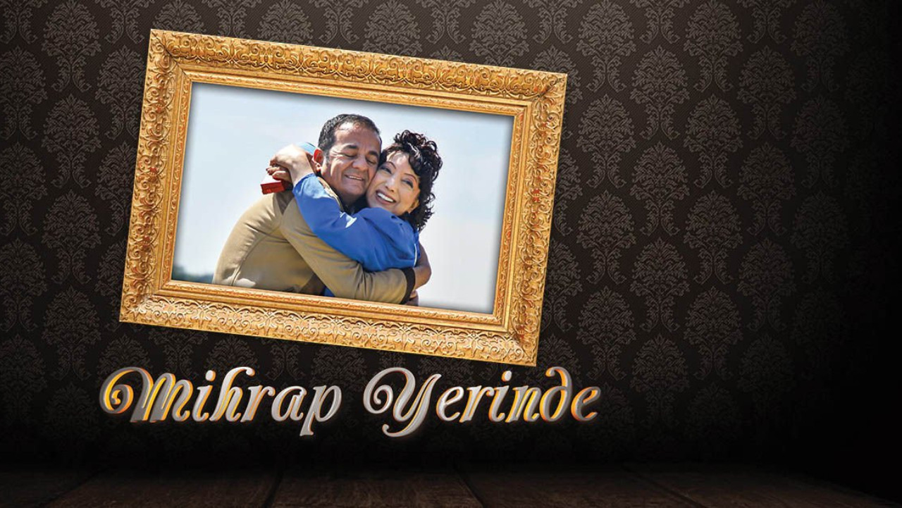 Mihrap Yerinde backdrop