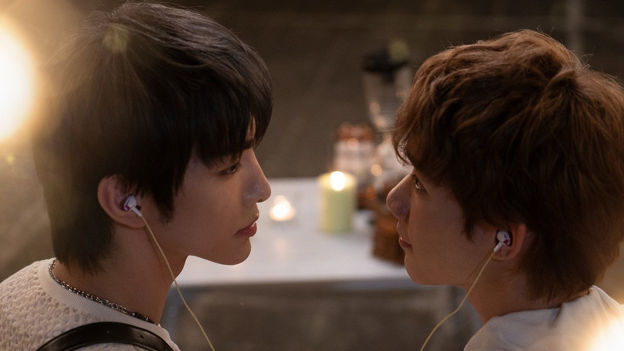 Smile After Tears backdrop