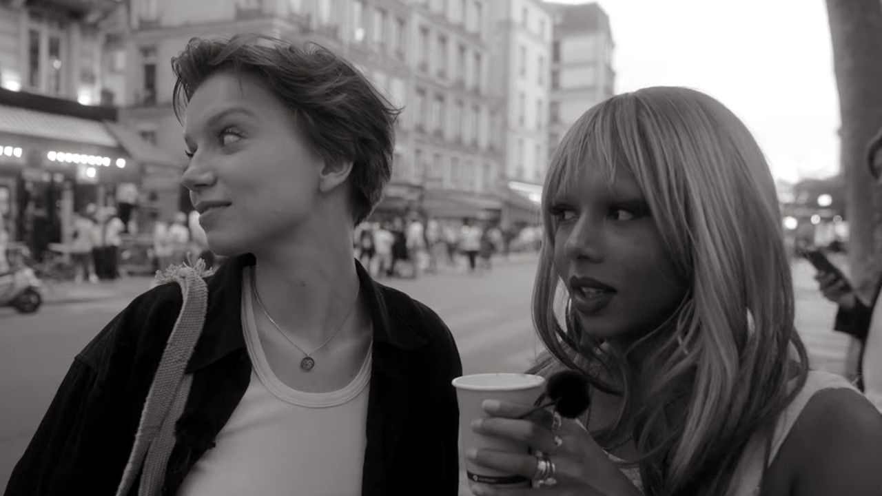 A Pickpocket's Guide to Paris backdrop