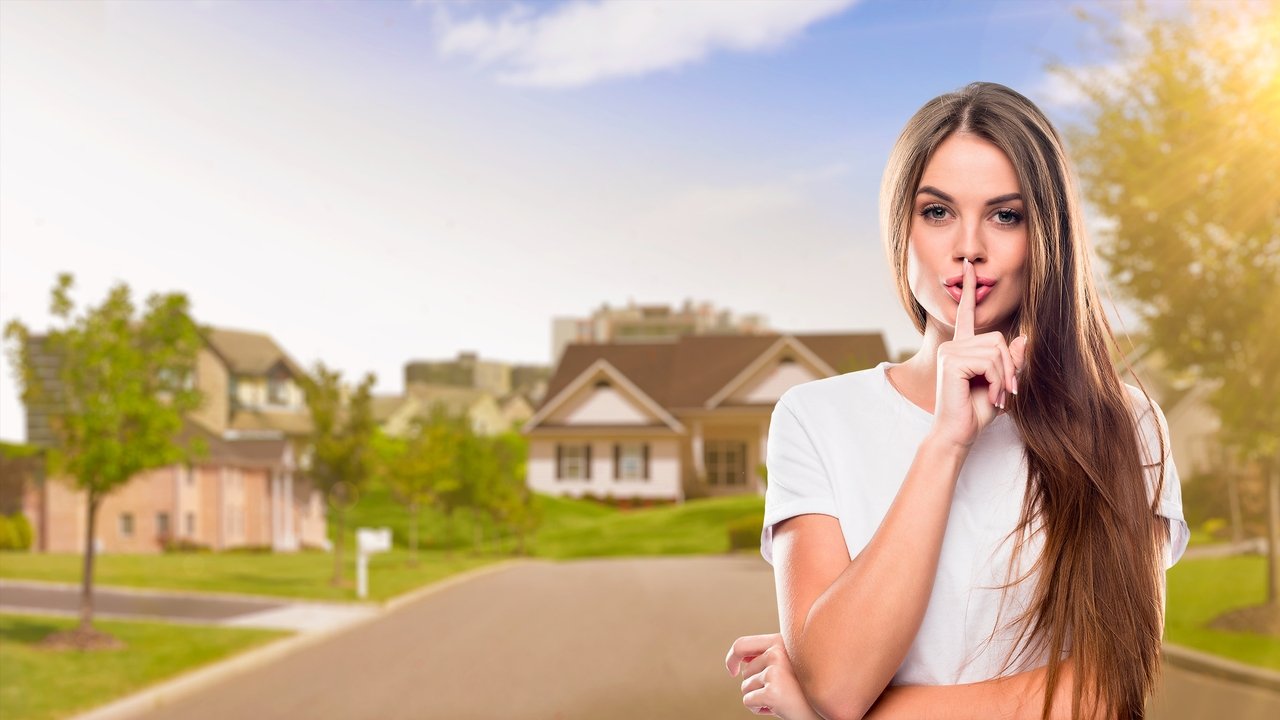 Petits secrets entre voisins backdrop