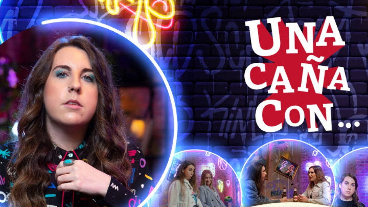 Una Caña Con... backdrop