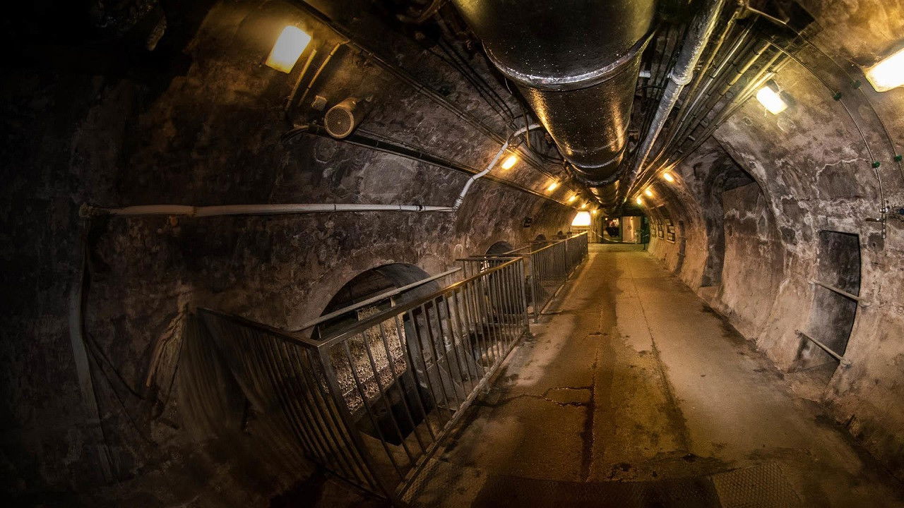 Les souterrains de Paris, une techno XXL backdrop