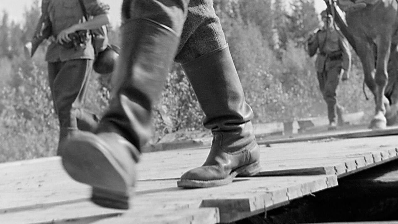 Yhdeksän miehen saappaat backdrop