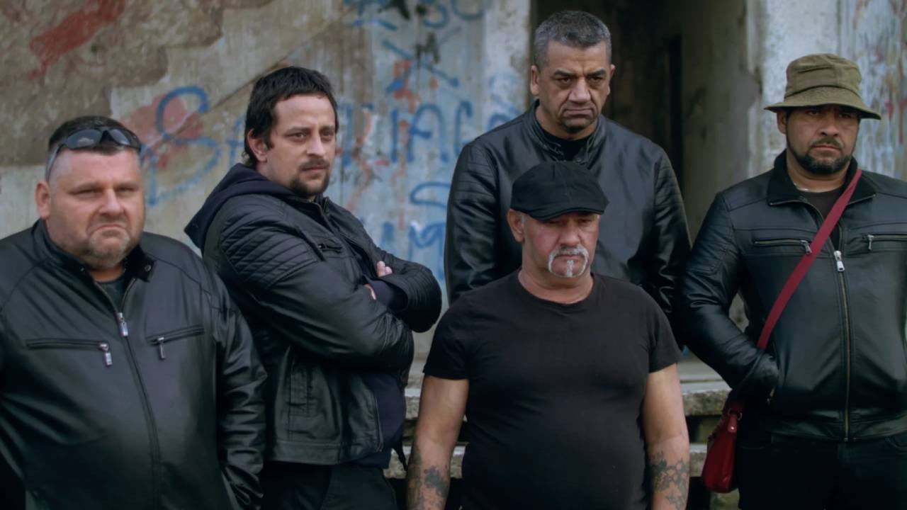 Bastards: Vhere´s Majer? backdrop