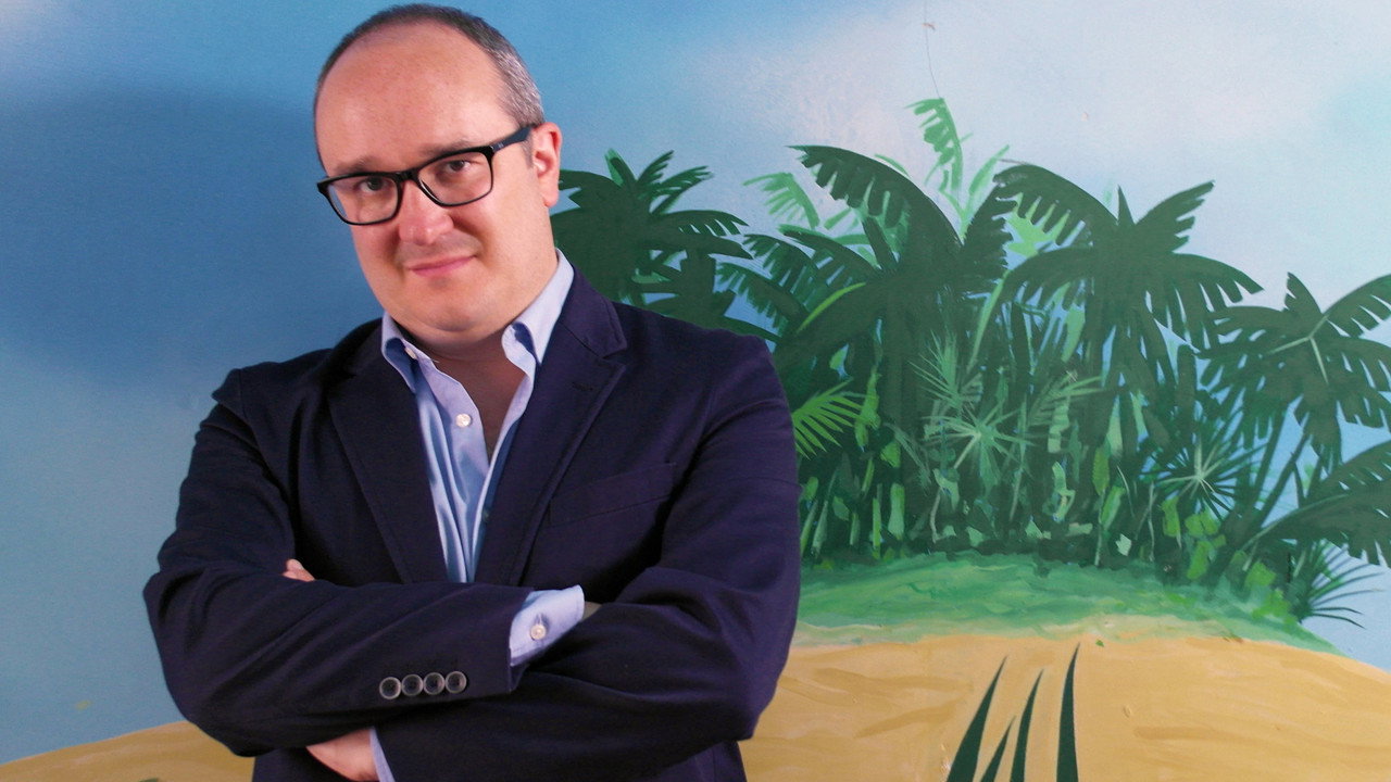 Dominic Sandbrook: Let Us Entertain You backdrop