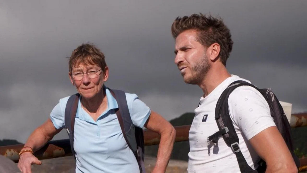 Dr Cath & Ludo au bout du monde backdrop