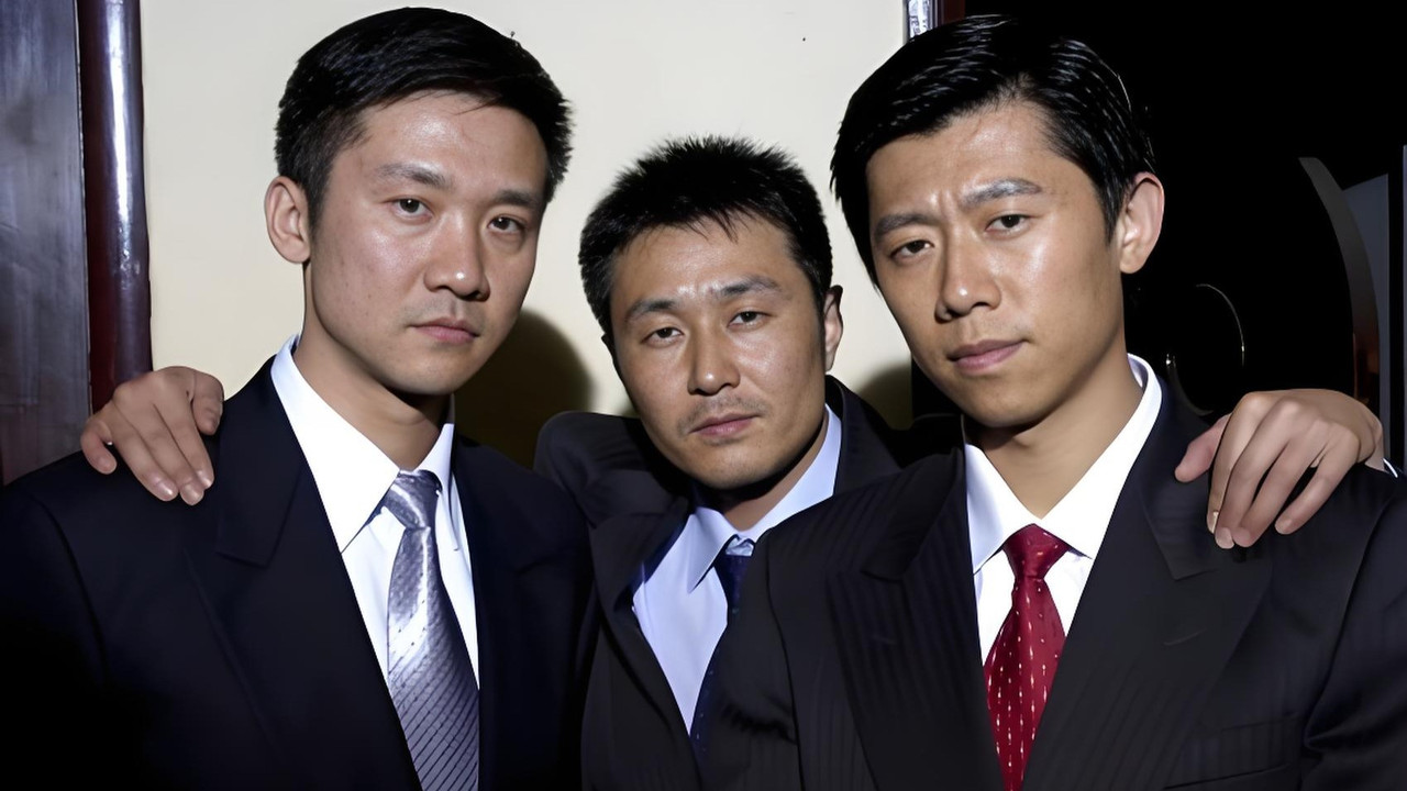 以朋友的名义 backdrop