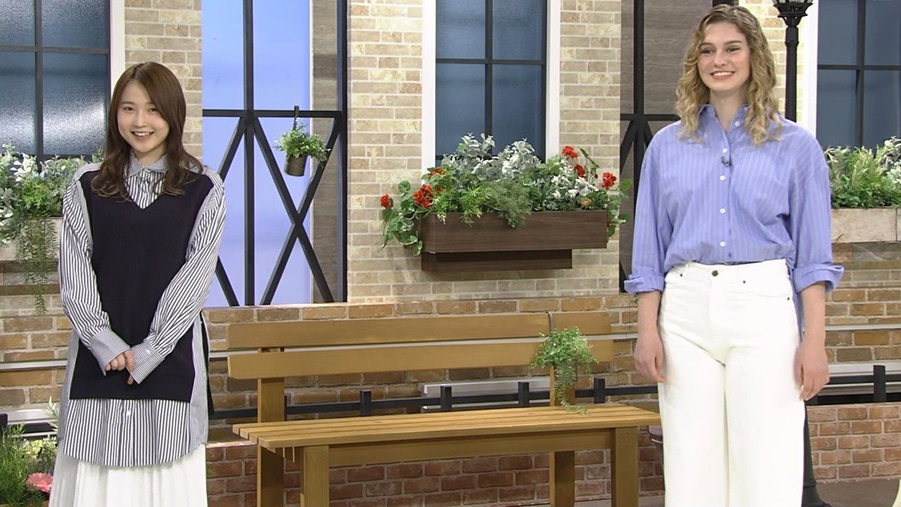 NHK High School Course English Communication I backdrop