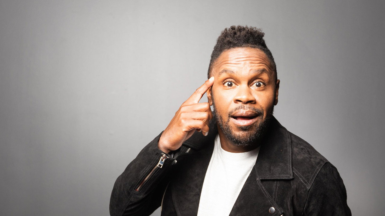 Mémorable! backdrop