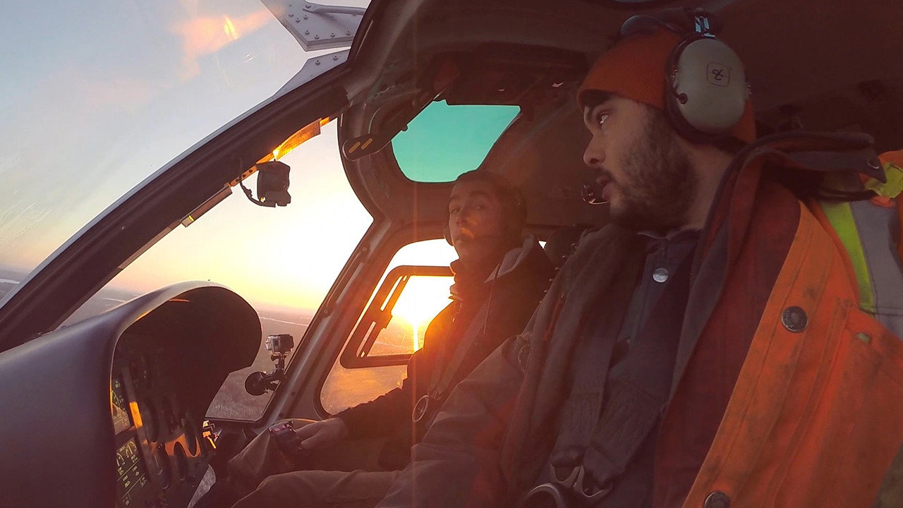 Hélico tout terrain backdrop