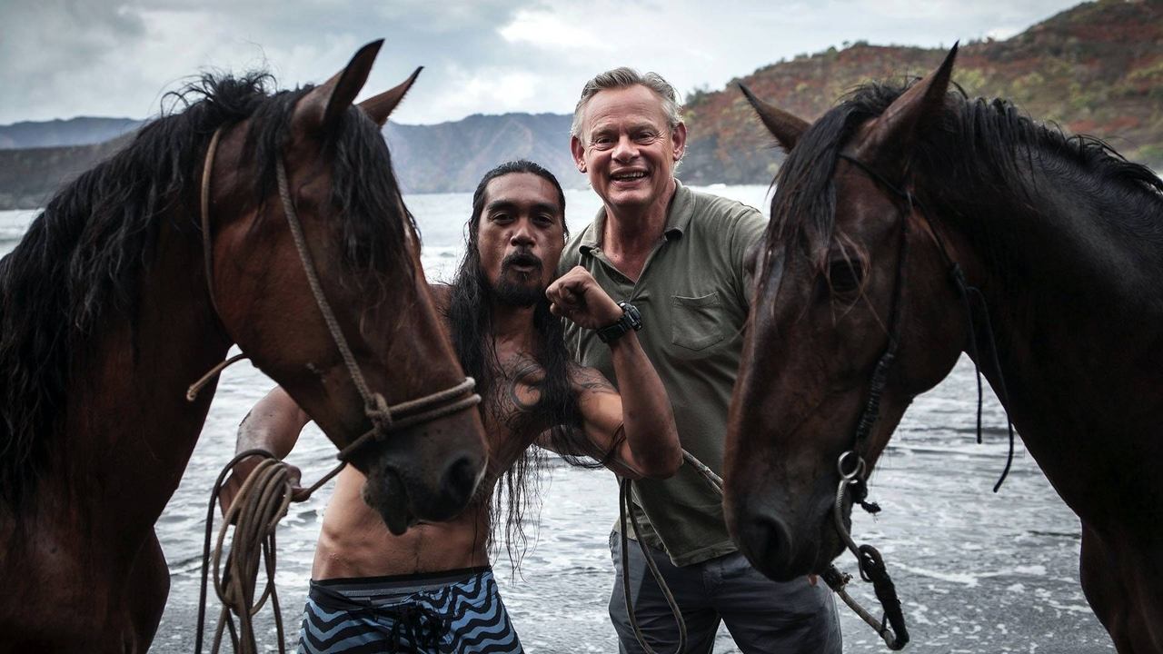 Martin Clunes: Islands of the Pacific backdrop