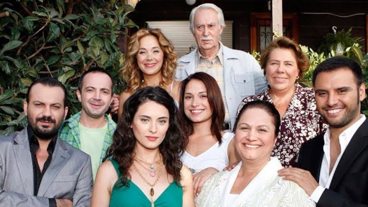 Goncakaranfil backdrop