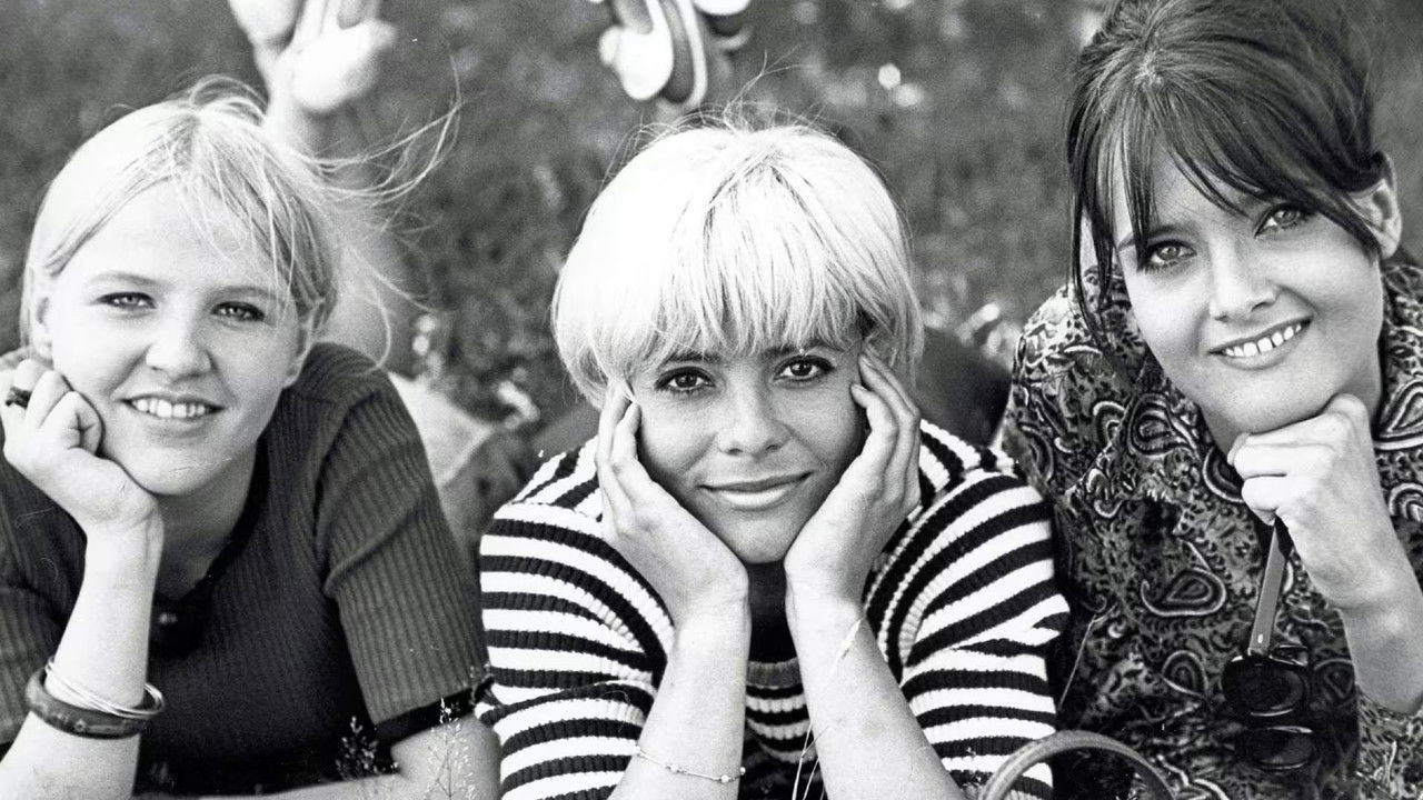 Girl of Finland backdrop