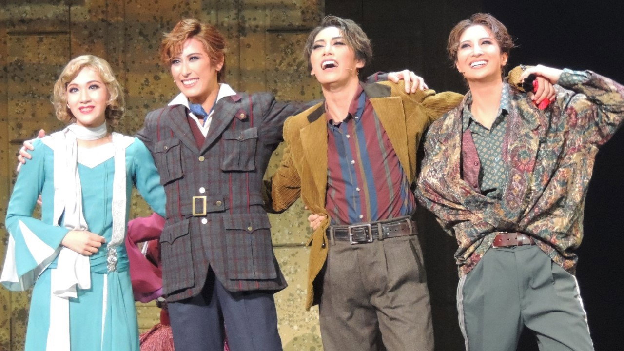 Red Stone ~A Distant Cry~ backdrop