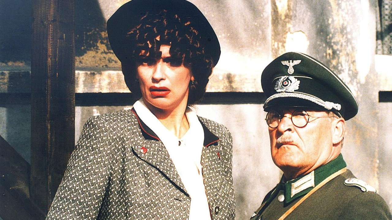 Halt, Or I'll Miss! backdrop