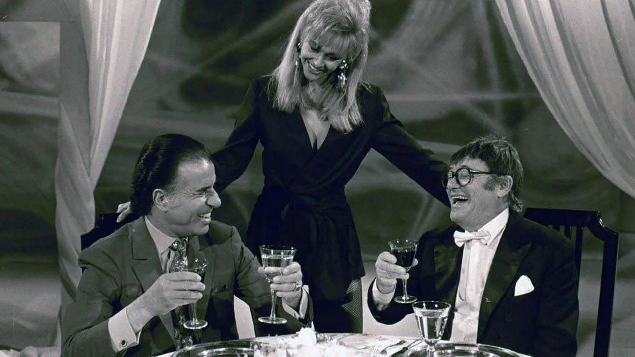 Tato de América backdrop