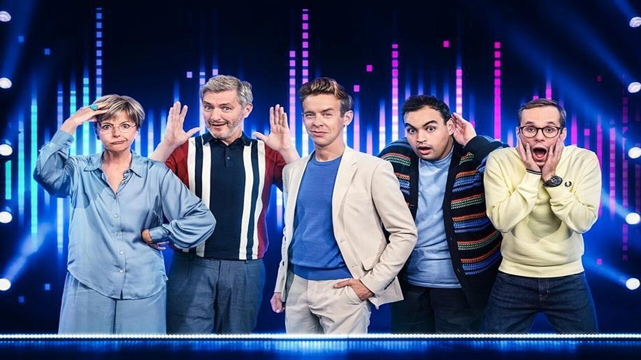 I Can See Your Voice backdrop