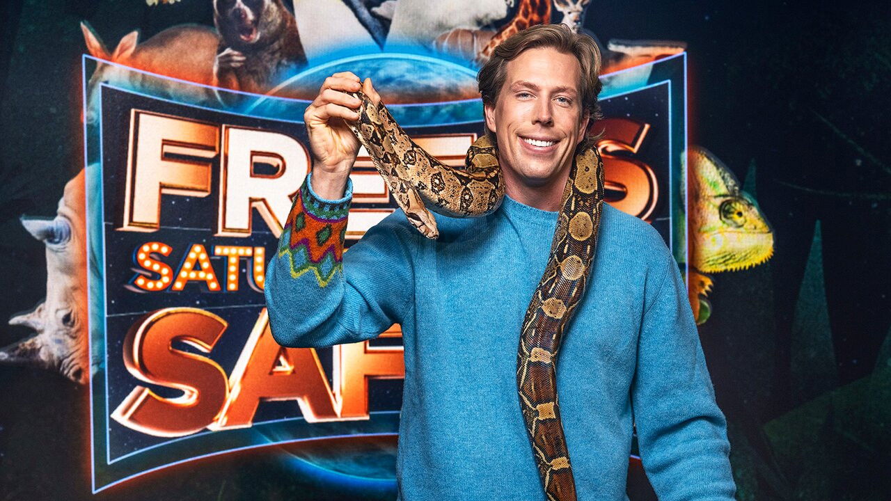 Freeks Saturday Night Safari backdrop