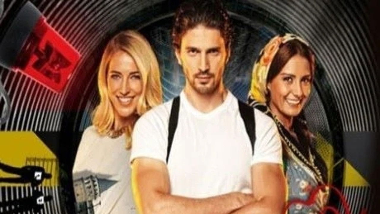 Dedektif Memoli backdrop