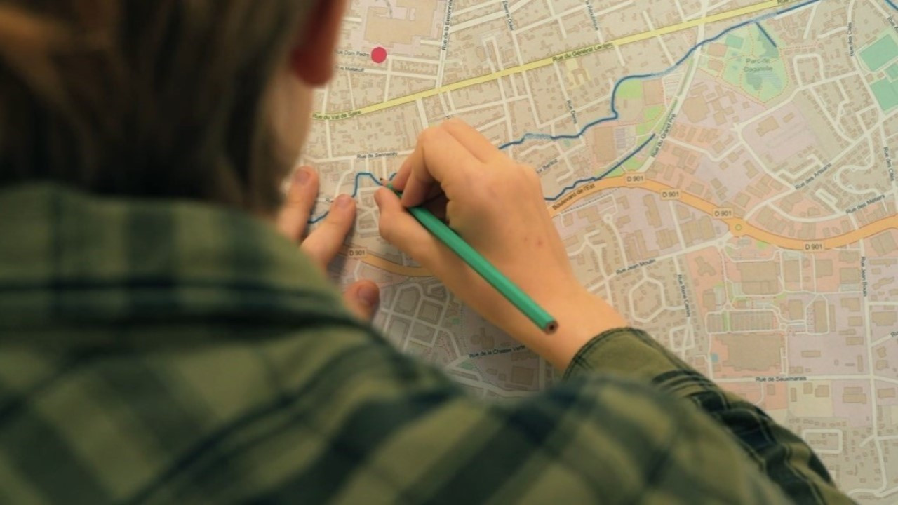 À la recherche du Trottebec backdrop