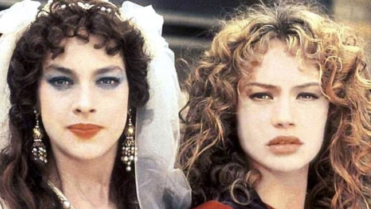 Desideria e l'anello del drago backdrop