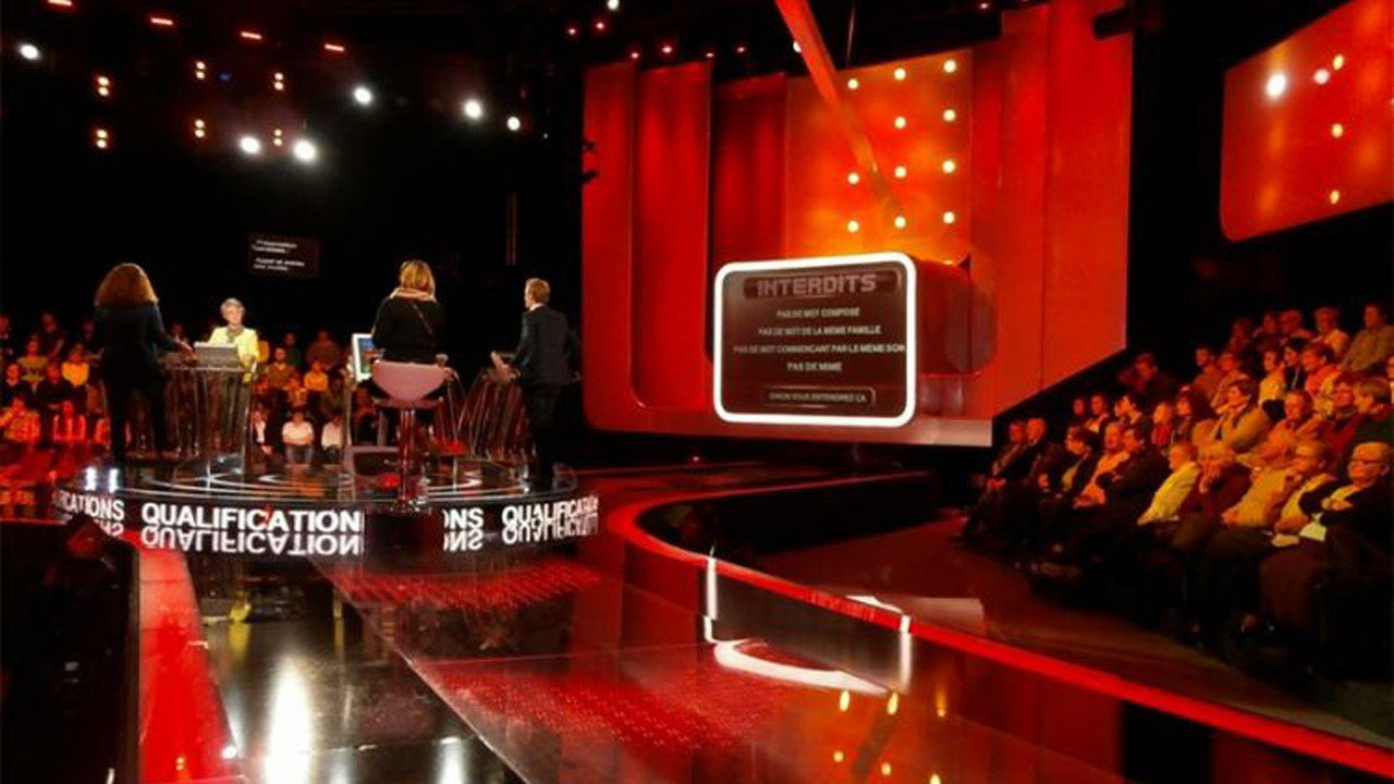 Mot de Passe backdrop