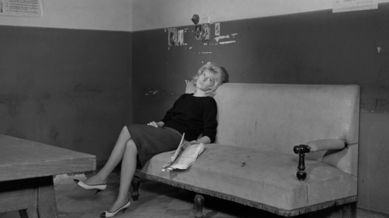 L'Avventura backdrop