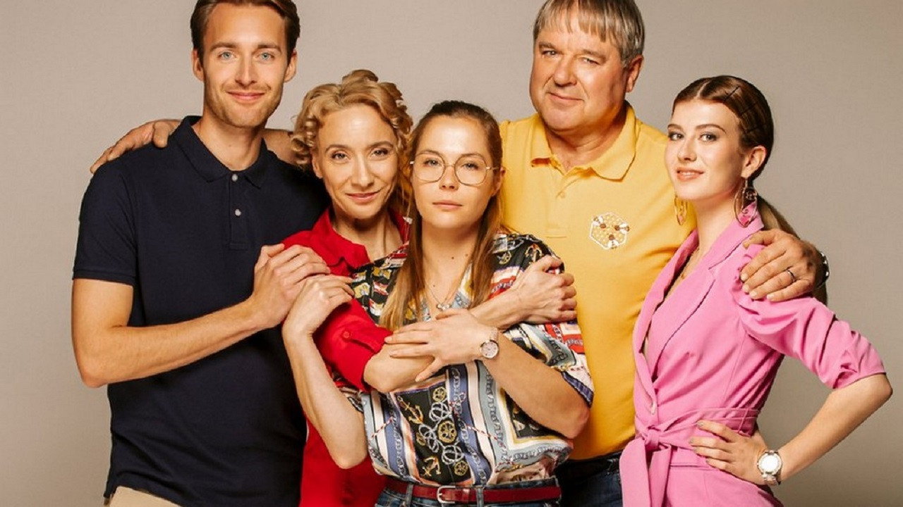 Axe in Honey backdrop