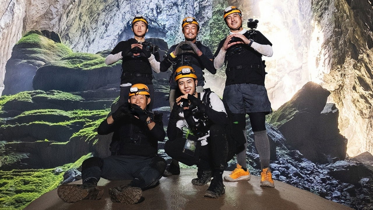 The Adventure Squad : Son Doong Cave backdrop