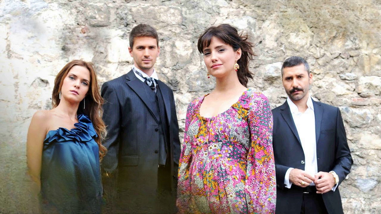 Ask Bir Hayal backdrop