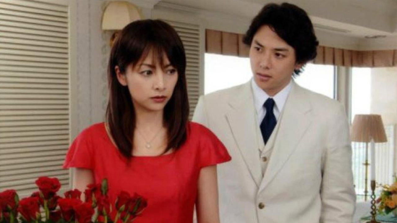 美しい罠‎ backdrop