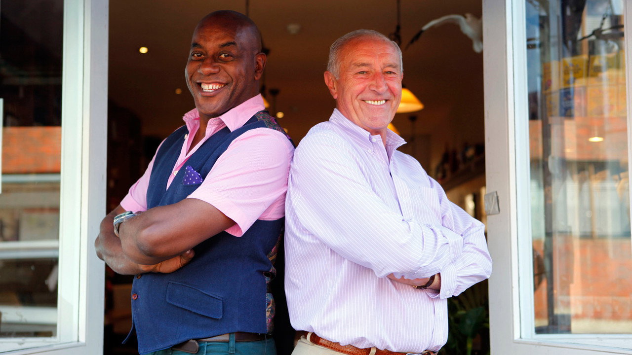 Len and Ainsley's Big Food Adventure backdrop