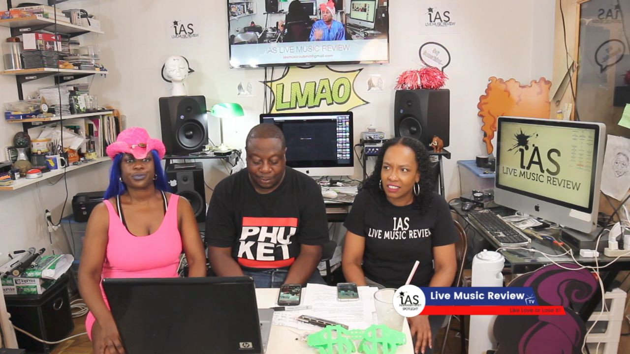 iAS Live Music Review backdrop