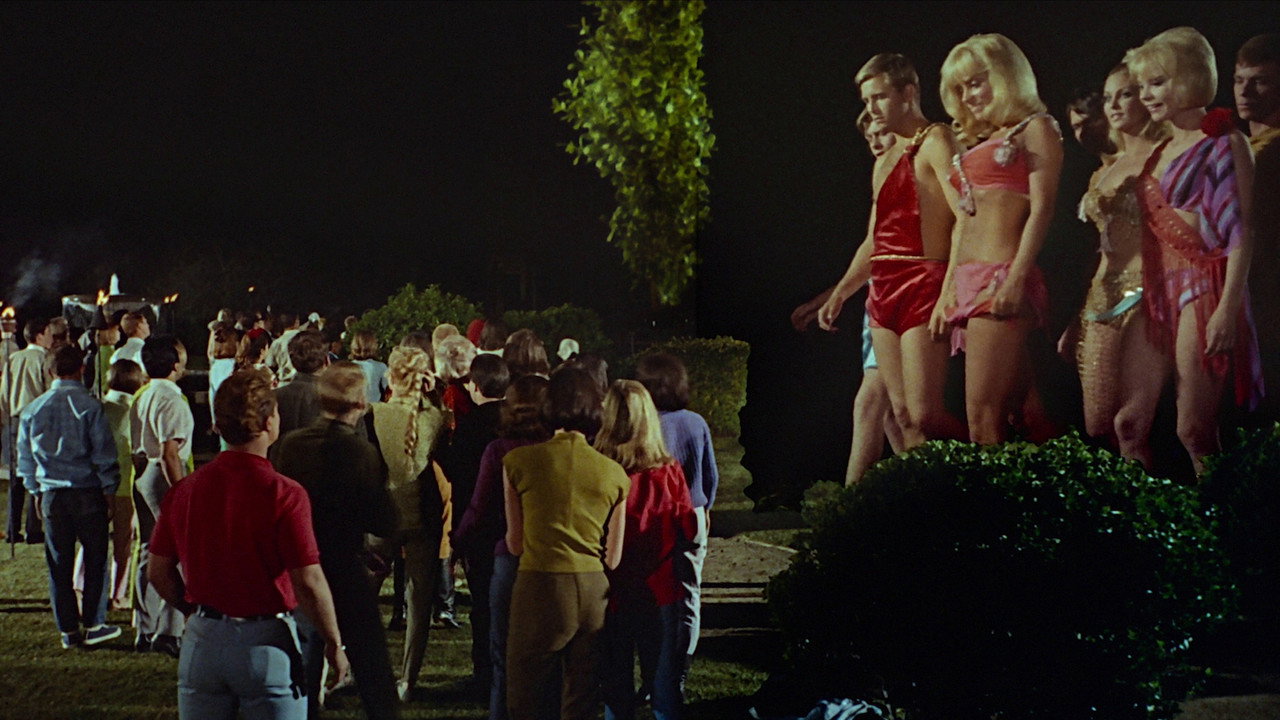 Village of the Giants backdrop