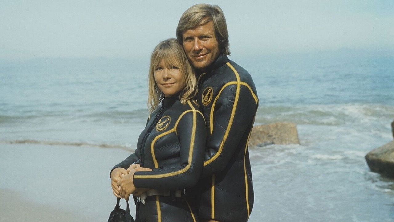 Deadly Jaws backdrop