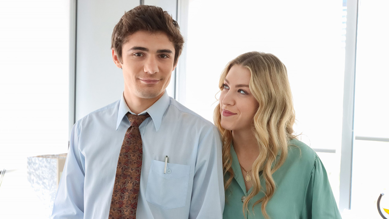 Τα Νεοκλασικά - Μιας Πεντάρας Νιάτα backdrop