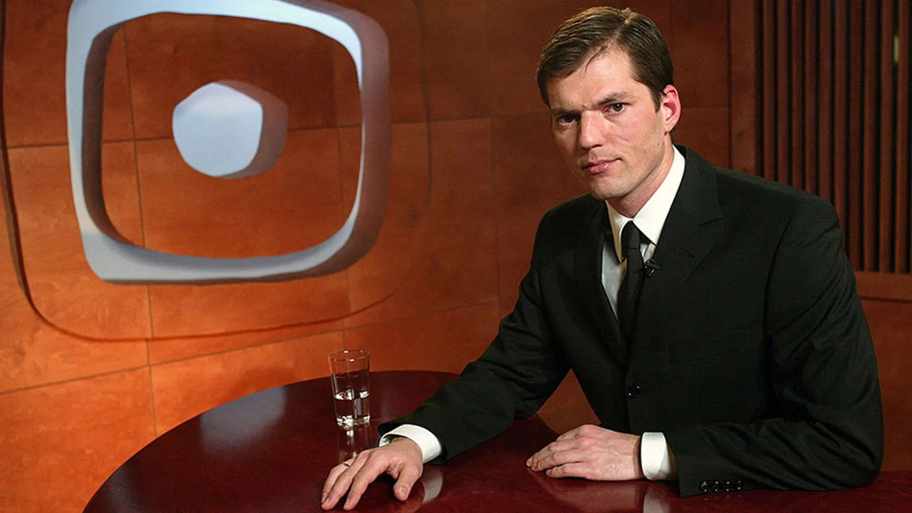 Bertelsen - De uaktuelle nyheder backdrop