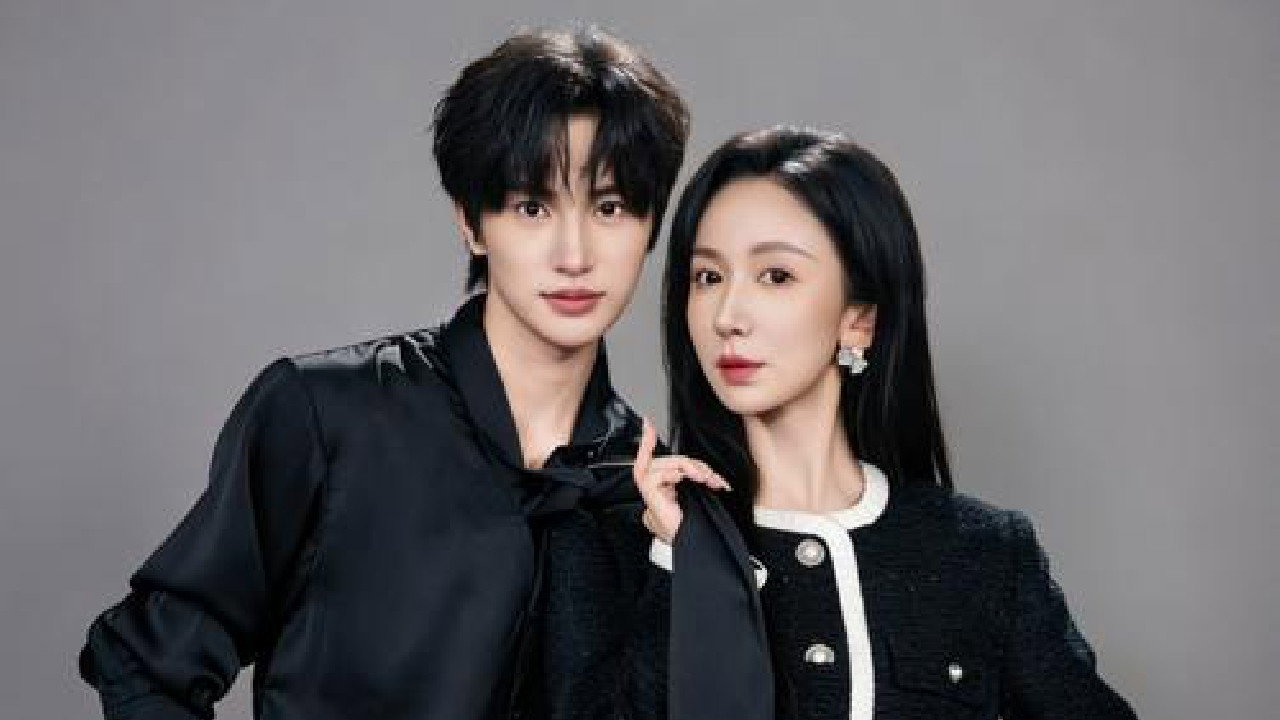 3 Seconds to You backdrop