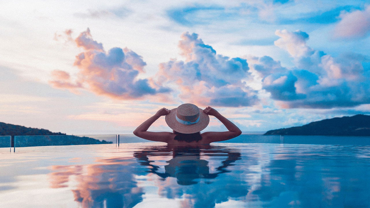 The World's Most Luxurious Holidays backdrop