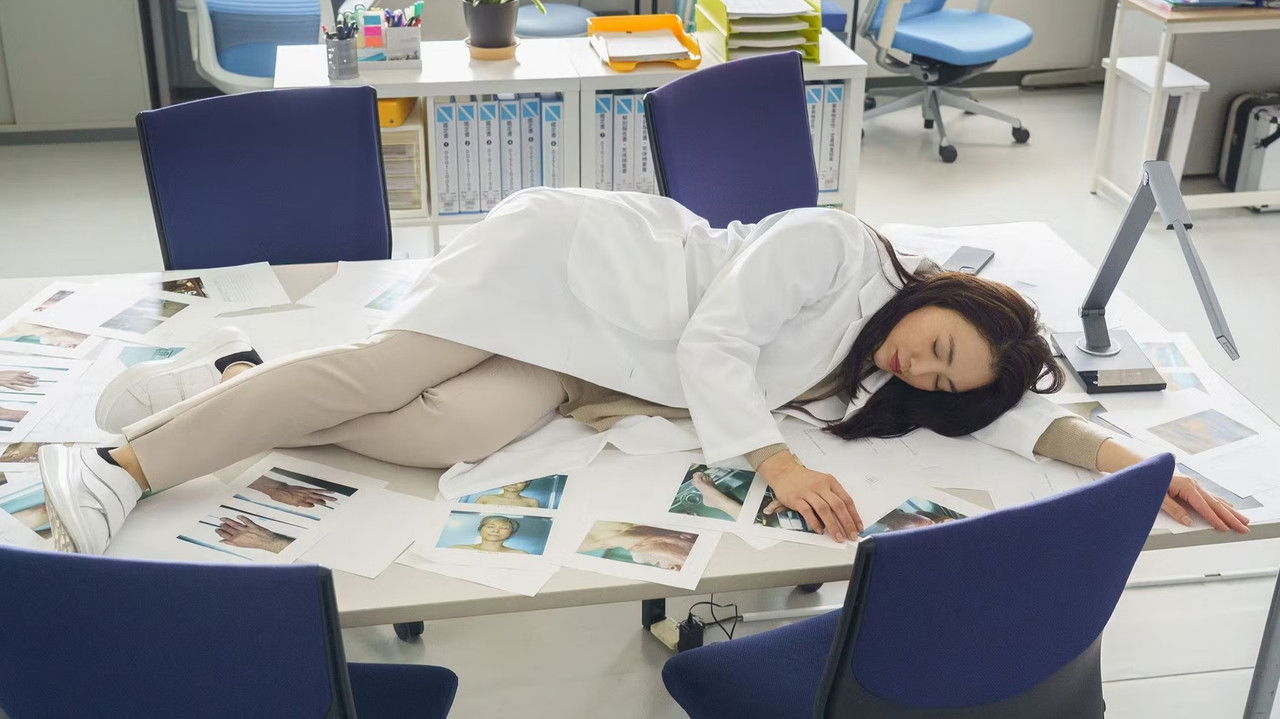 女王の法医学～屍活師～ backdrop