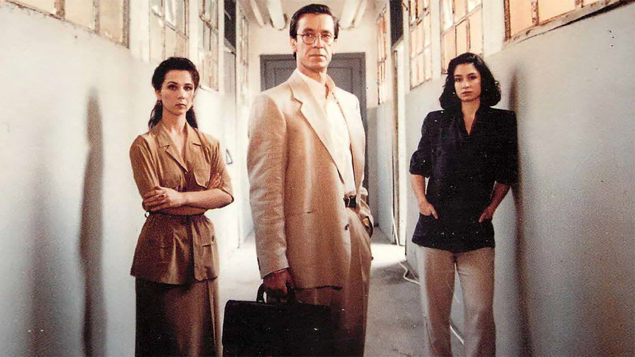 Οι Αγνοημένοι backdrop