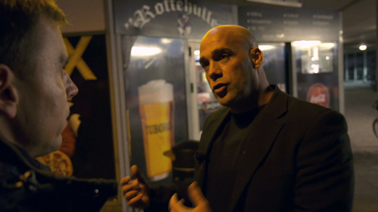 Unge i nattens kløer backdrop