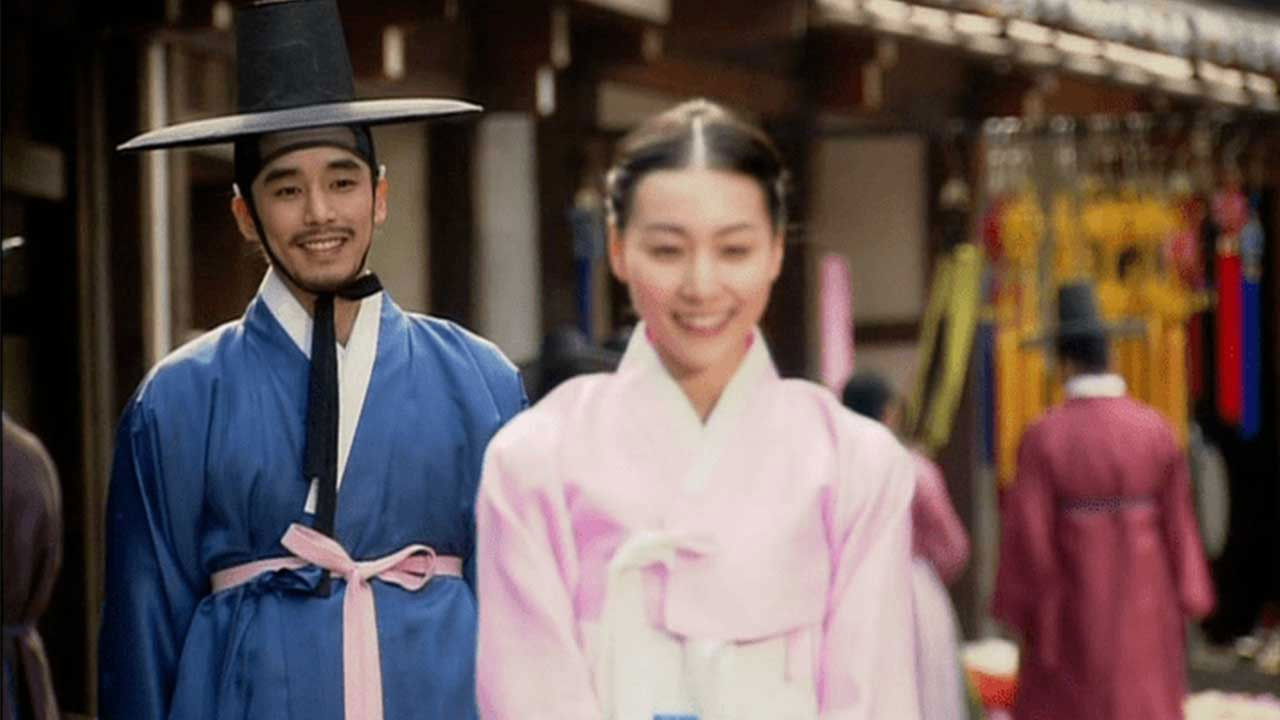 Conspiracy in the Court backdrop