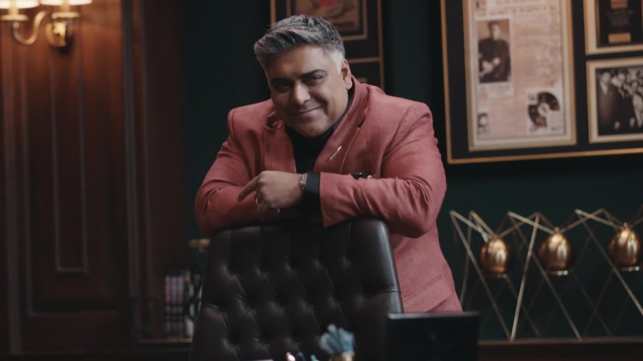 Khalbali Records backdrop