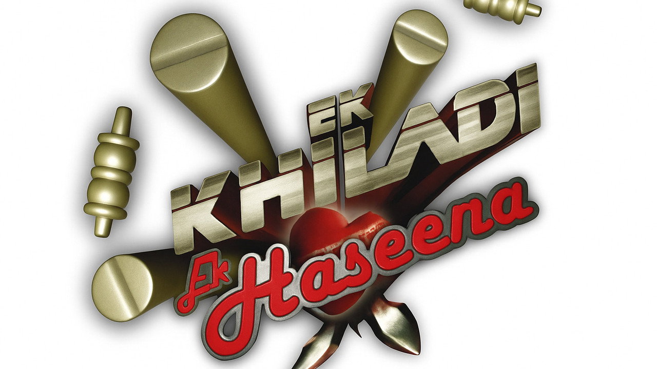Ek Khiladi Ek Haseena backdrop