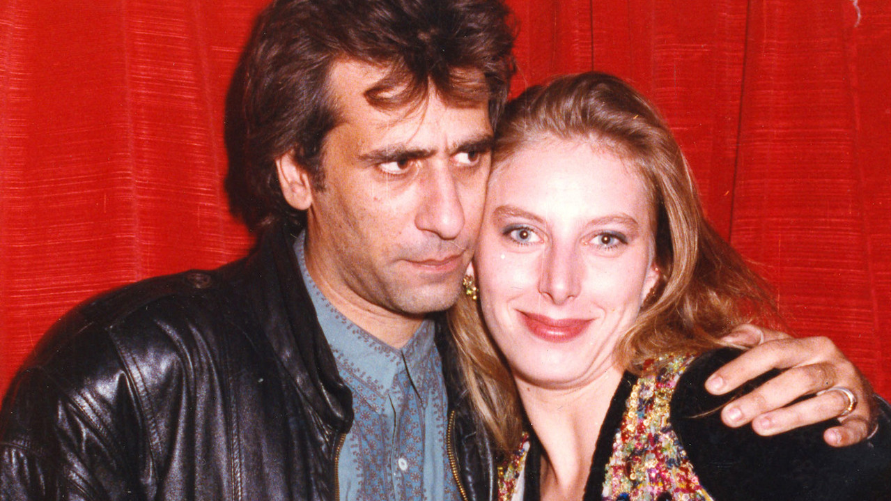 Μπελάδες για Δύο backdrop